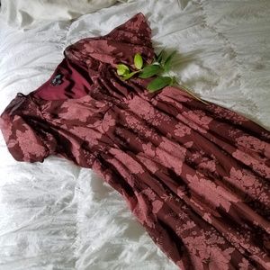 Love Reign burgundy floral empire maxi dress M